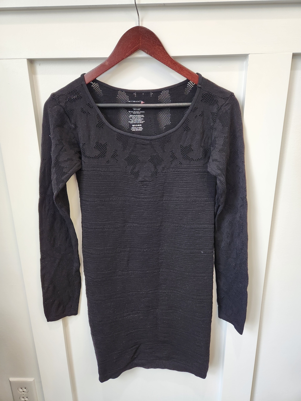 Black Long-Sleeve Scoop Neck Knit Top